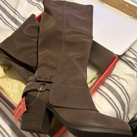 American Rag - Picture 3 of 6